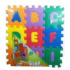 Brinquedo tapete eva 36 peças para crianças  alfabeto e numerais.