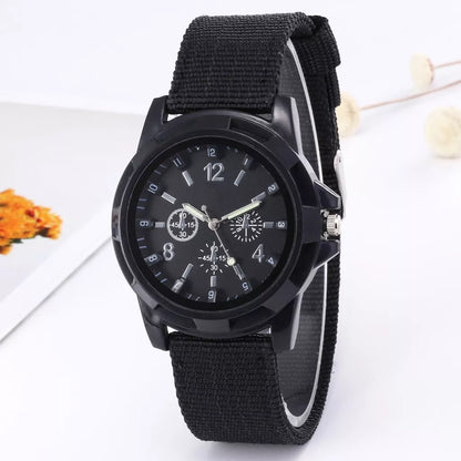 Relógio De Homens Do Exército De Nylon Tecido Canvas Strap Militar Relógios De Quartzo Masculinos Casual Fresco Esporte Round Dial Dos Wristw