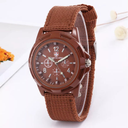 Relógio De Homens Do Exército De Nylon Tecido Canvas Strap Militar Relógios De Quartzo Masculinos Casual Fresco Esporte Round Dial Dos Wristw