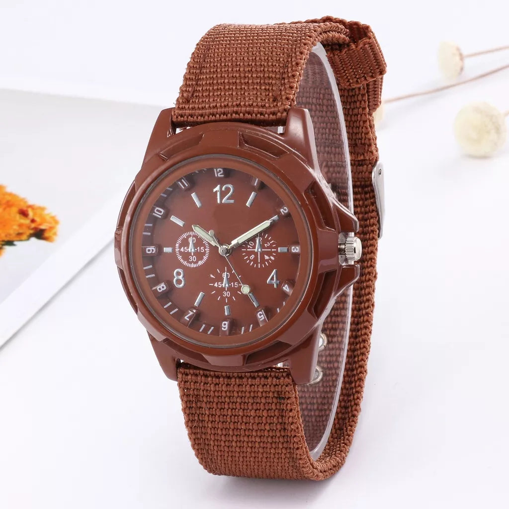 Relógio De Homens Do Exército De Nylon Tecido Canvas Strap Militar Relógios De Quartzo Masculinos Casual Fresco Esporte Round Dial Dos Wristw