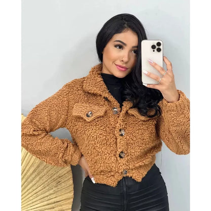 Casaquinho Feminino Teddy Casaco de frio Pelo de Carneiro Lançamento Outono e Inverno luxo total