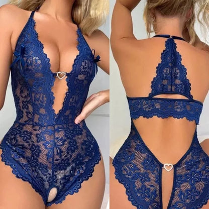 Bori Labella Body em renda Luxo com aberturas sensuais e pingente coração luxo