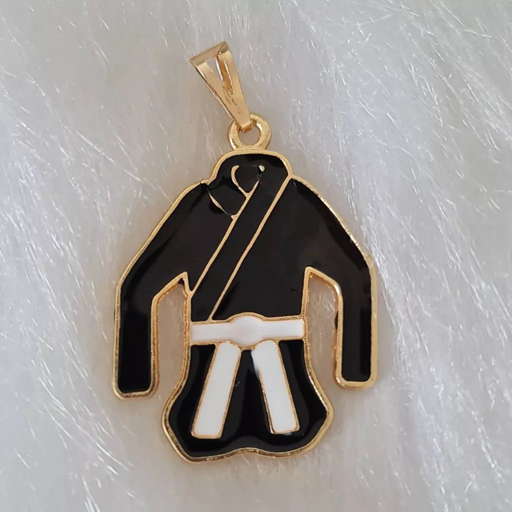 Corrente Cordão Baiano 4mm Longa Banhada Ouro 18K + colares masculinos com Pingente Quimono Faixa Preta Luta