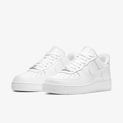 Tenis de Couro NK Preto Branco Masculino e Feminino Sola emborrachada